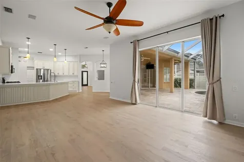18115 Regents Square Drive Tampa FL 33647