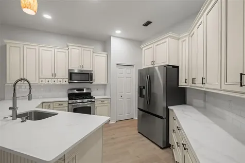 18115 Regents Square Drive Tampa FL 33647