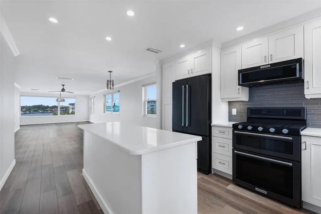 6075 Shore Boulevard S Gulfport FL 33707