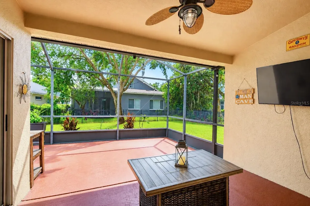 6209 Gannetdale Drive Lithia FL 33547