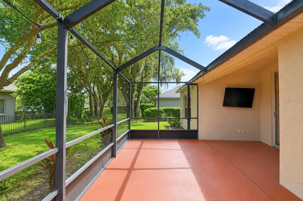 6209 Gannetdale Drive Lithia FL 33547