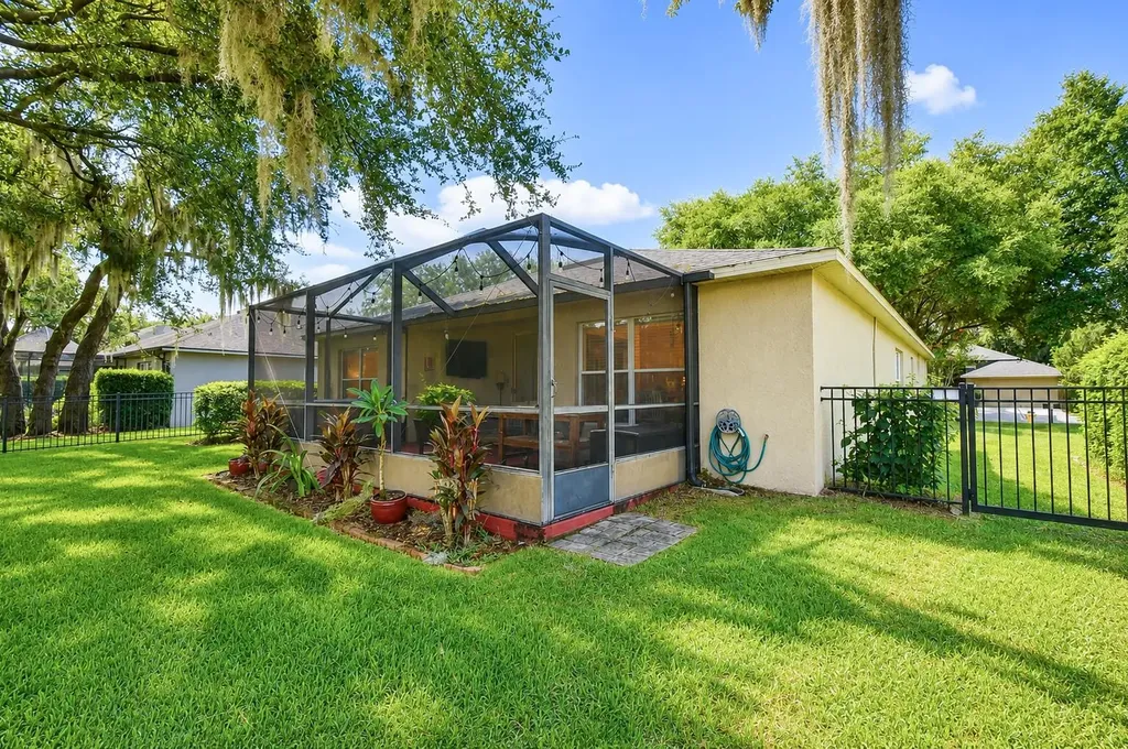 6209 Gannetdale Drive Lithia FL 33547