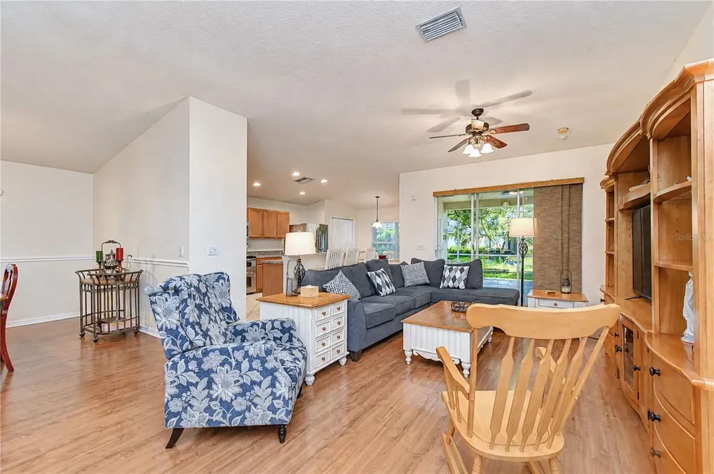 6209 Gannetdale Drive Lithia FL 33547