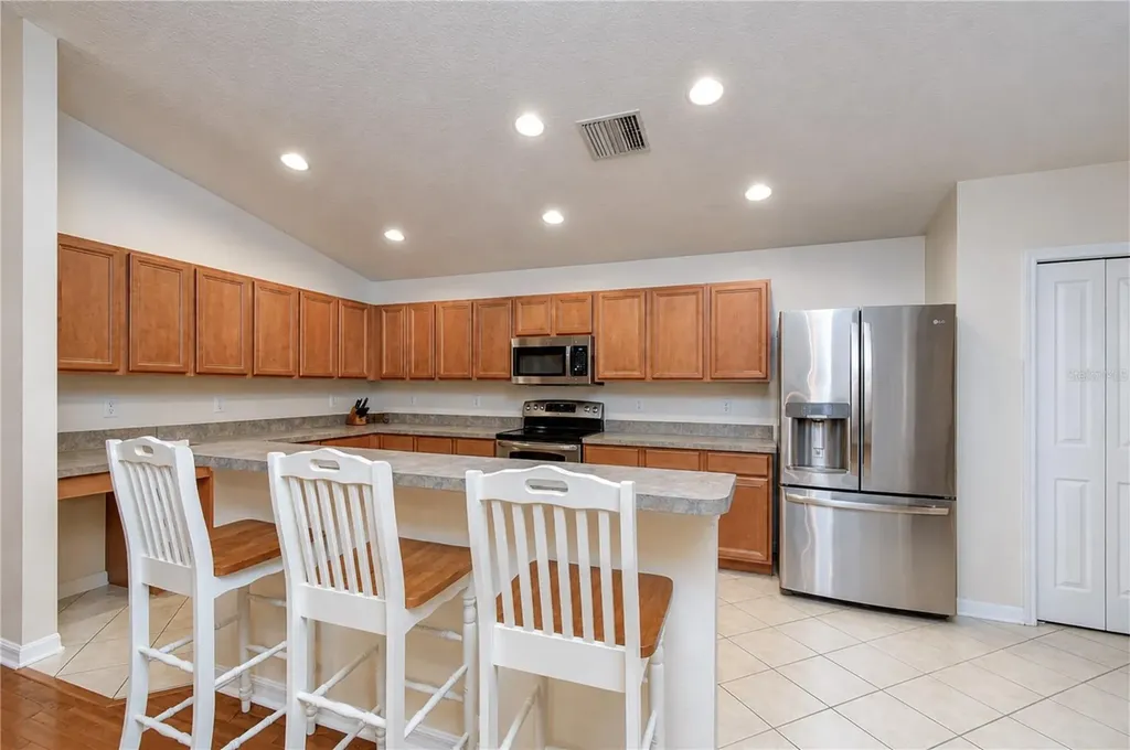 6209 Gannetdale Drive Lithia FL 33547