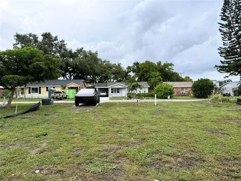 2101 Rose Street Sarasota FL 34239