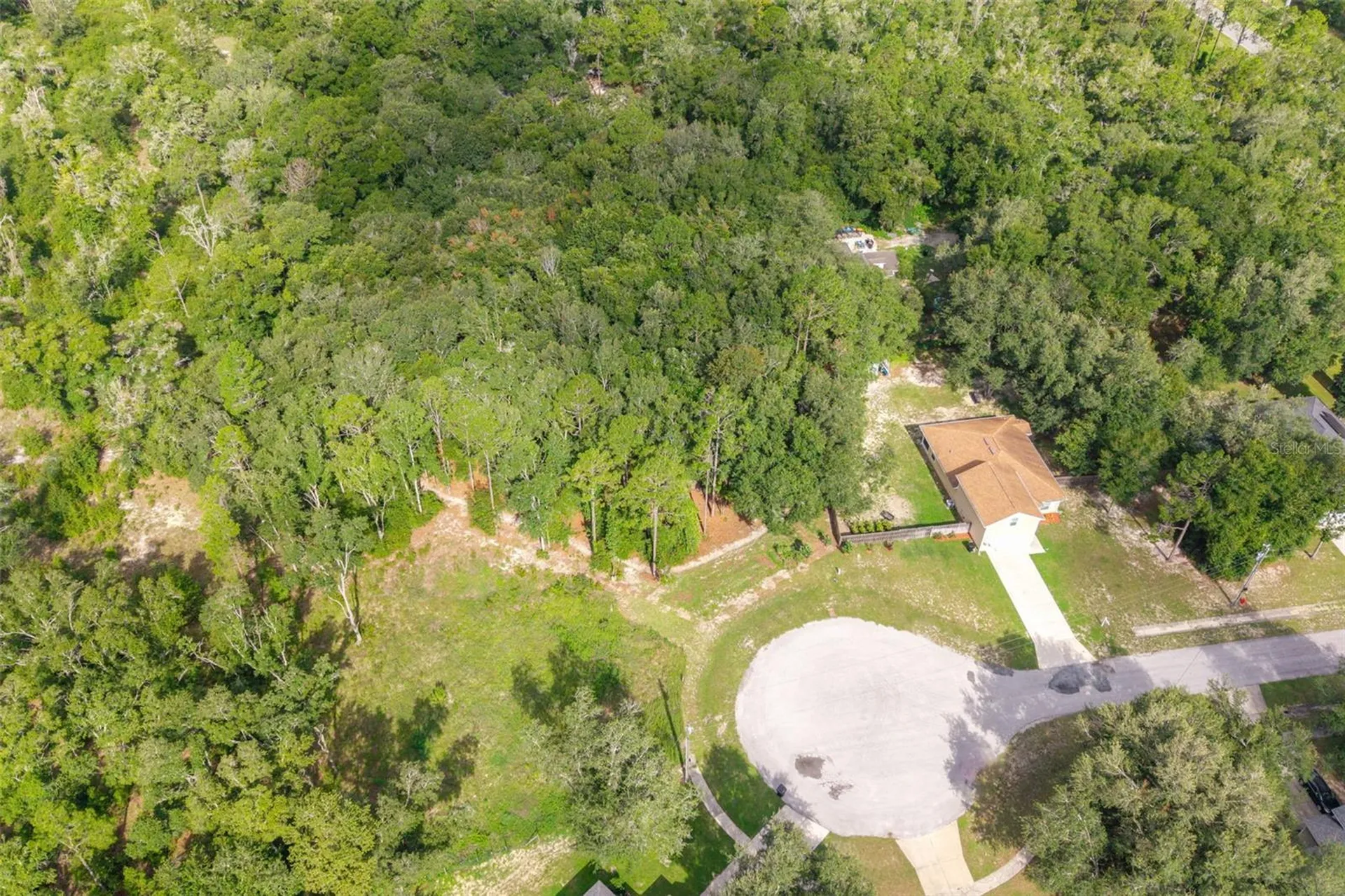 40 Deer Trail Circle Bronson FL 32621