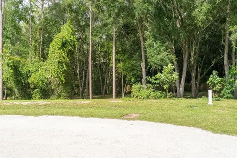40 Deer Trail Circle Bronson FL 32621