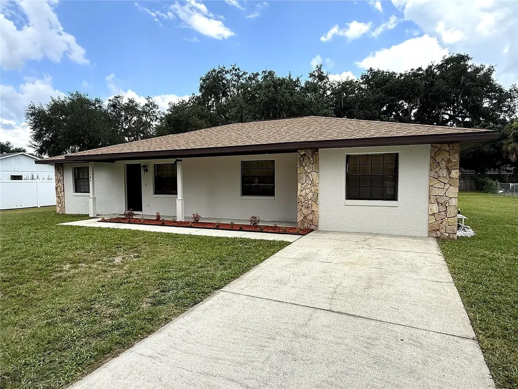 1464 SW 69th Road Bushnell FL 33513