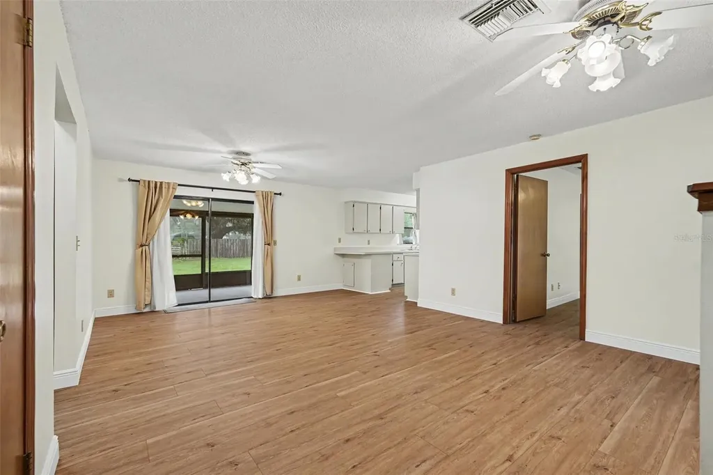 1464 SW 69th Road Bushnell FL 33513