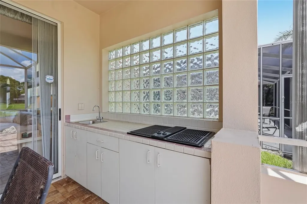 1063 Dartford Drive Tarpon Springs FL 34688