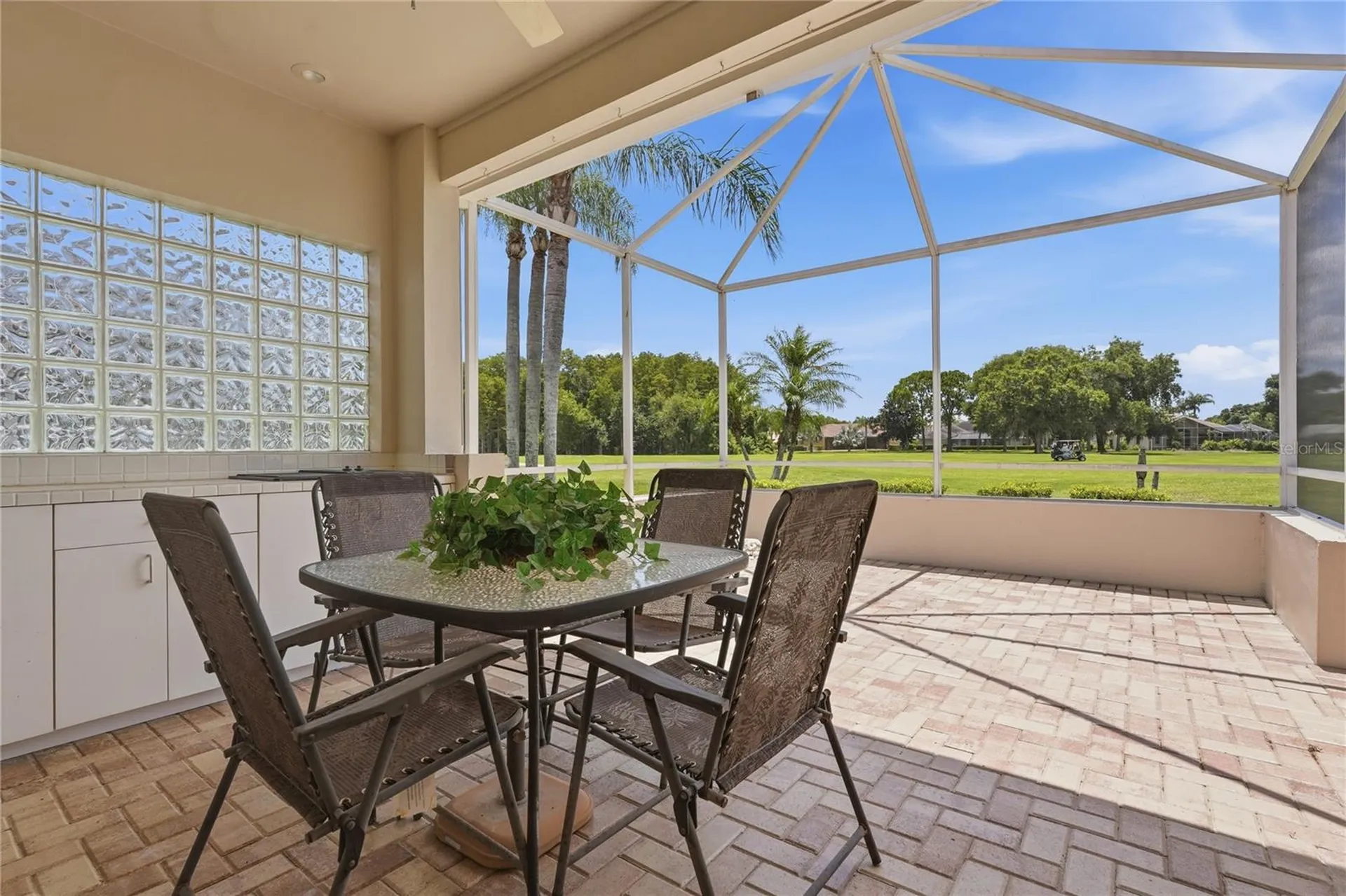 1063 Dartford Drive Tarpon Springs FL 34688
