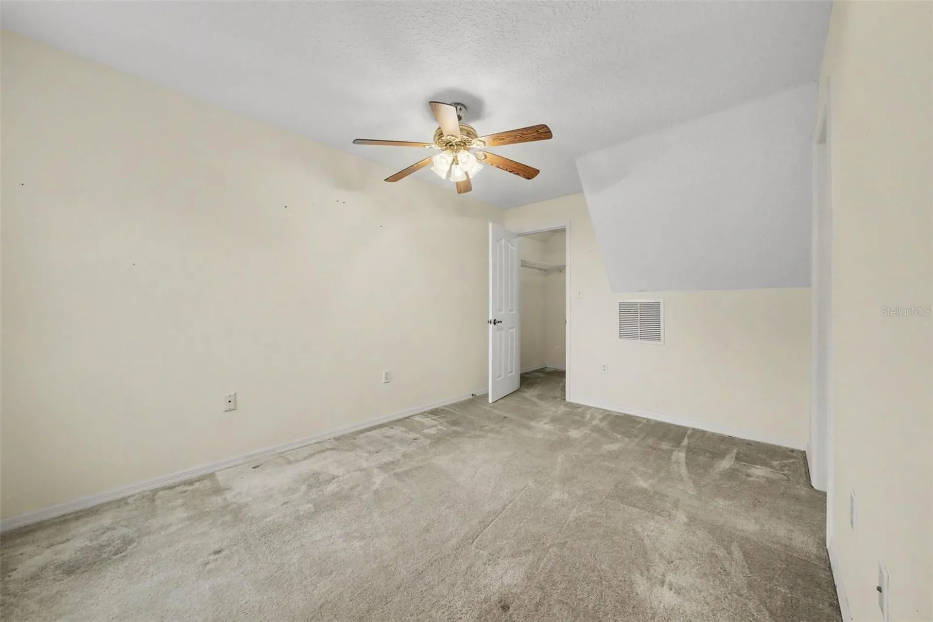 19112 Ortega Street Orlando FL 32833