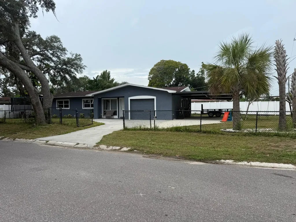 1827 Heather Avenue Tampa FL 33612