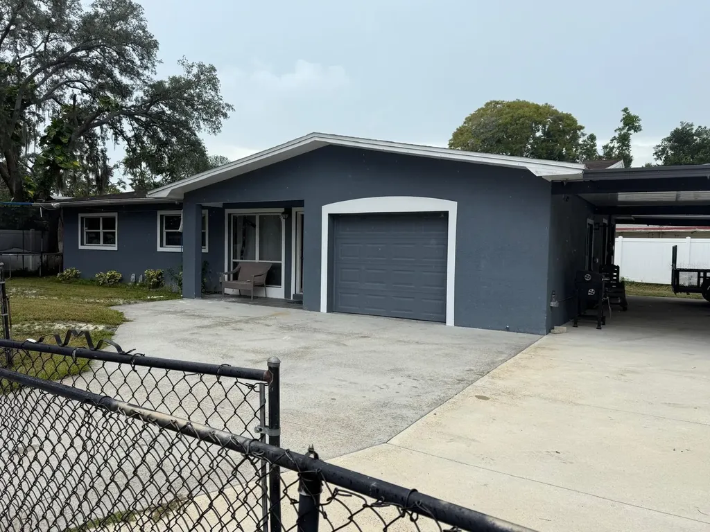 1827 Heather Avenue Tampa FL 33612