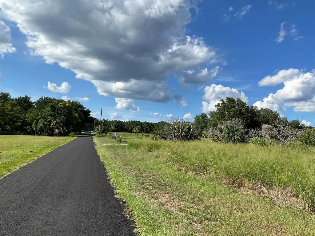 Sunset Harbor Road Weirsdale FL 32195
