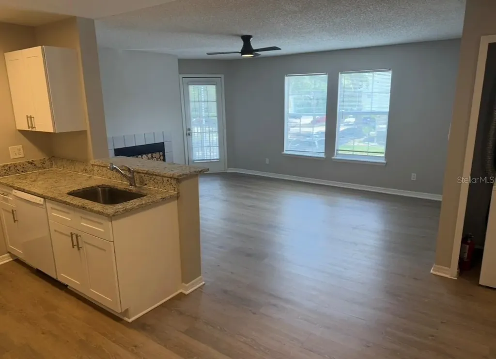 5986 Westgate Drive Orlando FL 32835
