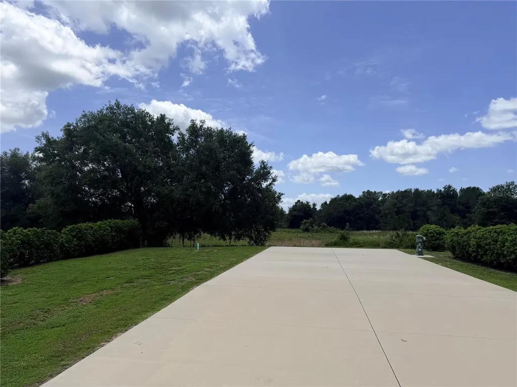 4879 SE 92nd Boulevard Webster FL 33597