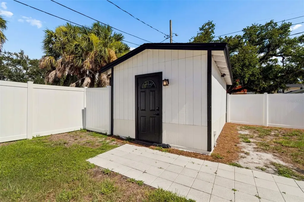 3901 N Ola Avenue Tampa FL 33603