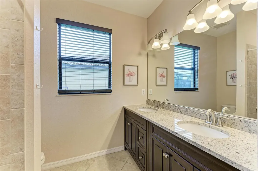 3512 Savanna Palms Court Bradenton FL 34211