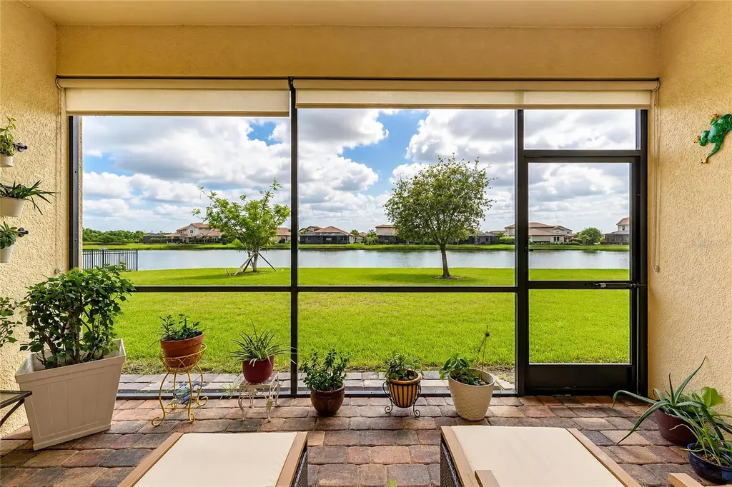 3512 Savanna Palms Court Bradenton FL 34211