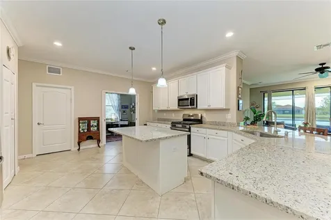 3512 Savanna Palms Court Bradenton FL 34211