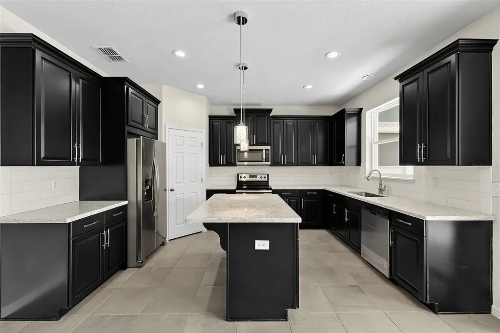 2408 Chateau Loop Kissimmee FL 34741