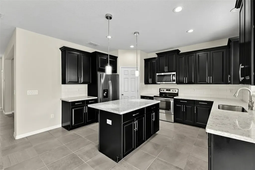 2408 Chateau Loop Kissimmee FL 34741