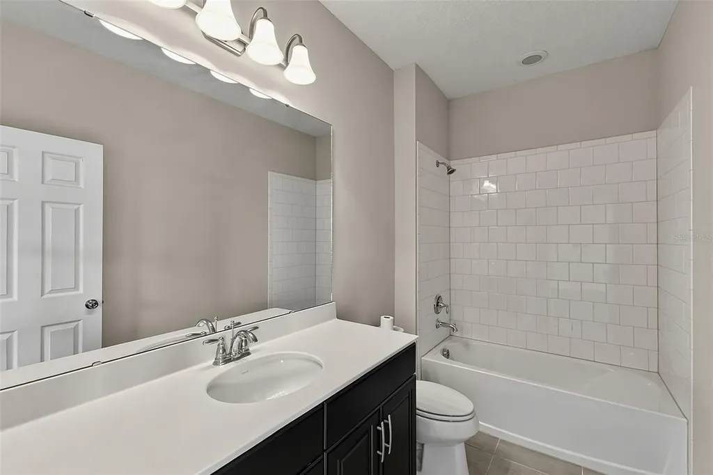 2408 Chateau Loop Kissimmee FL 34741