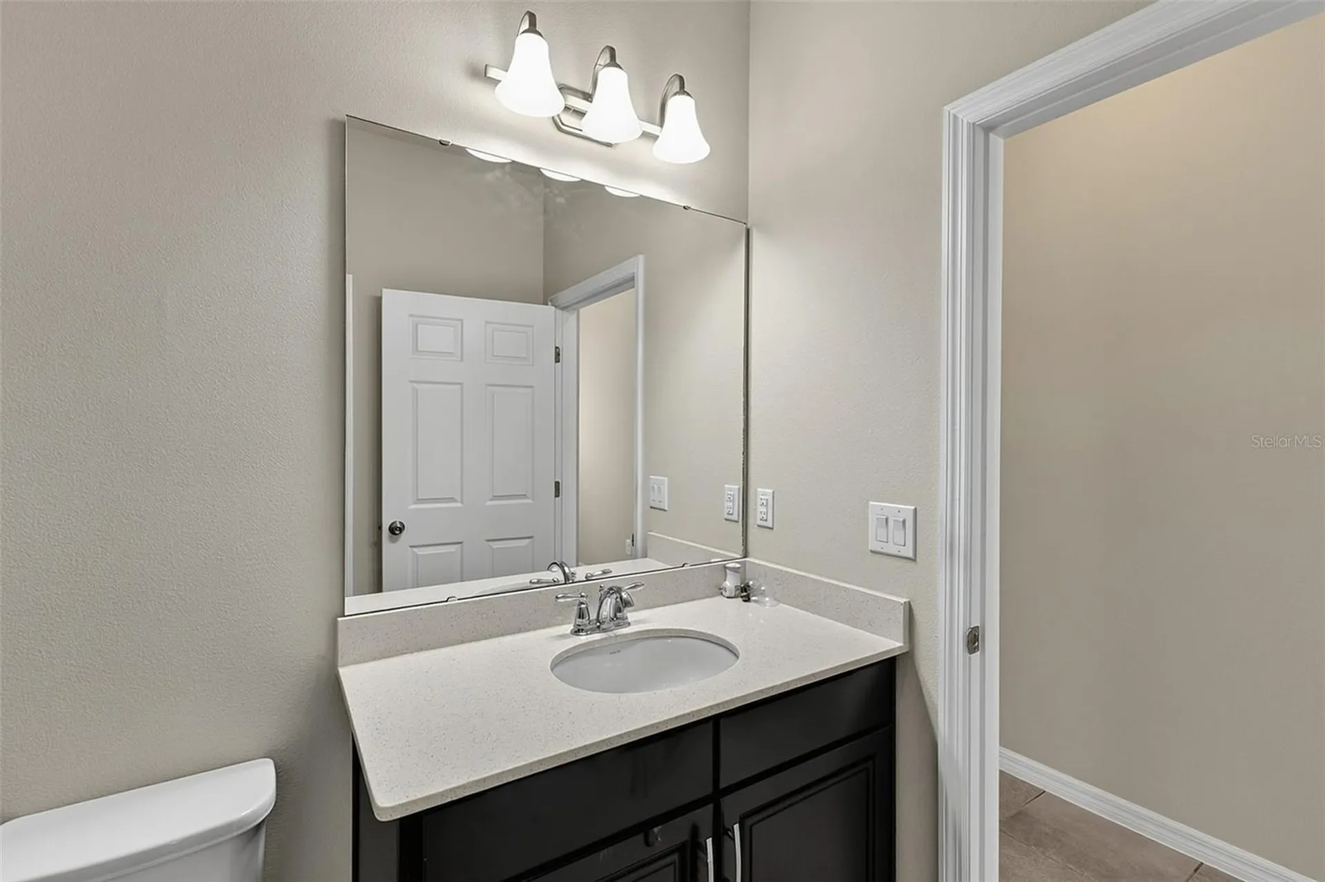 2408 Chateau Loop Kissimmee FL 34741