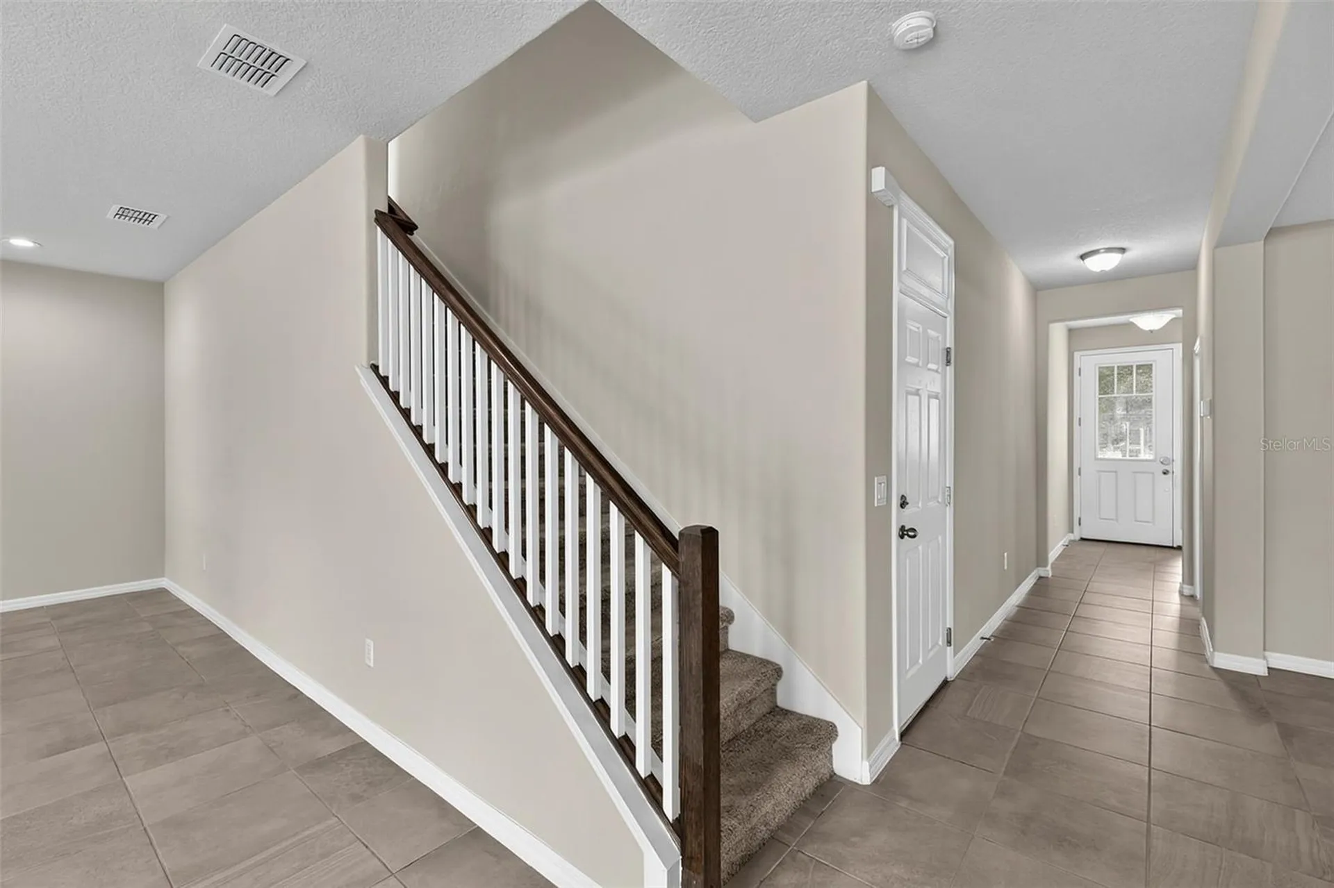 2408 Chateau Loop Kissimmee FL 34741