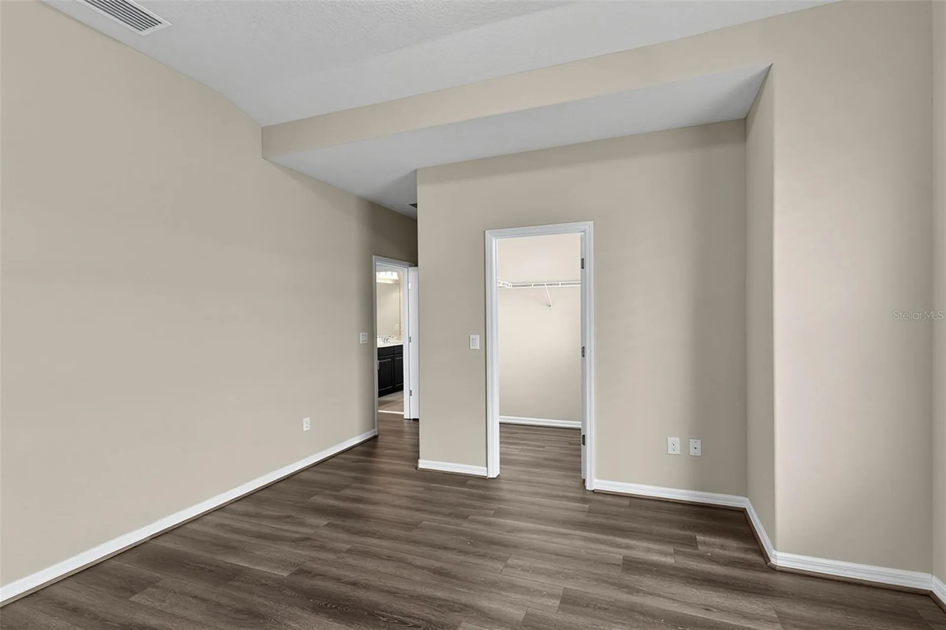 2408 Chateau Loop Kissimmee FL 34741