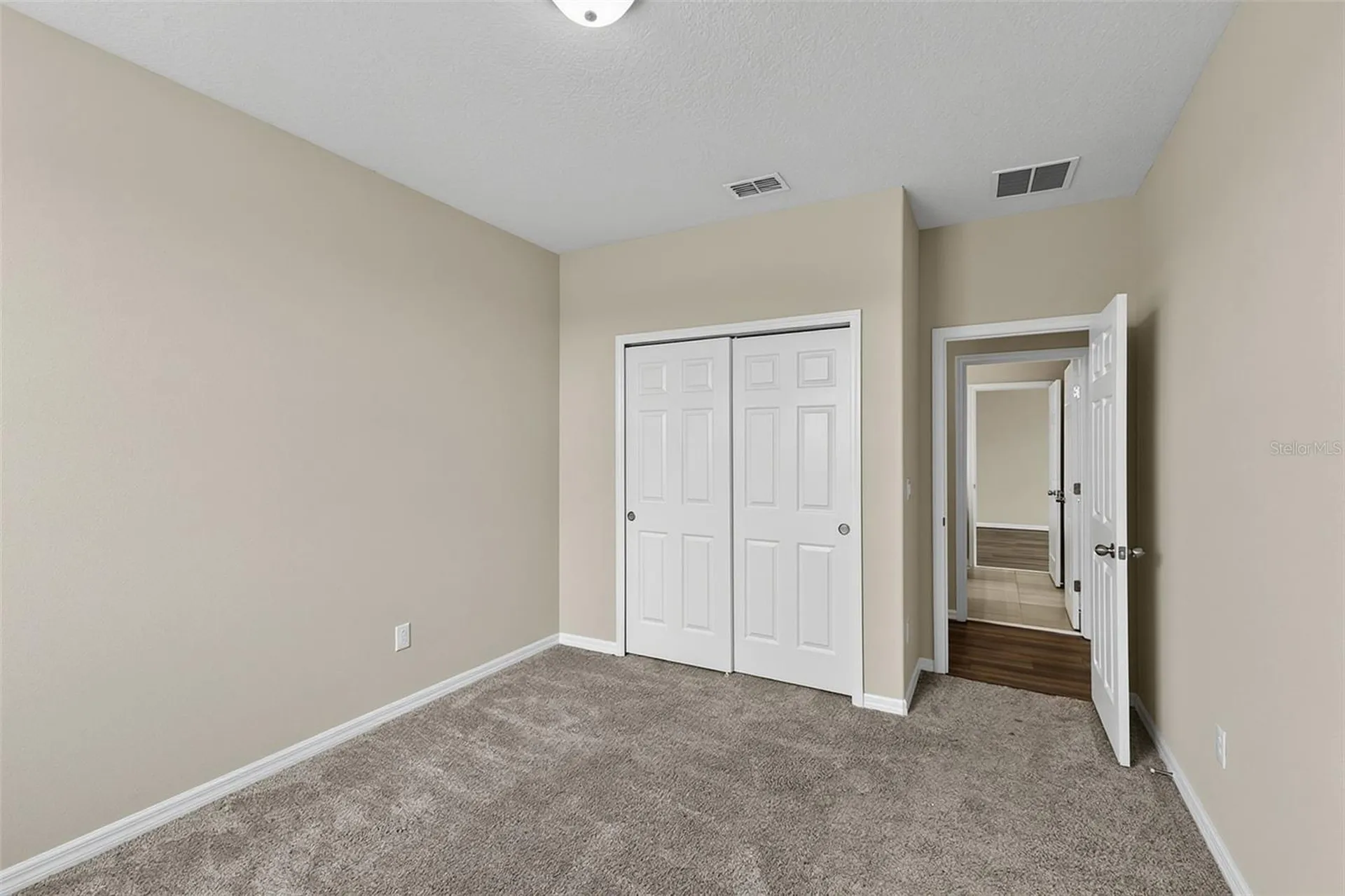 2408 Chateau Loop Kissimmee FL 34741