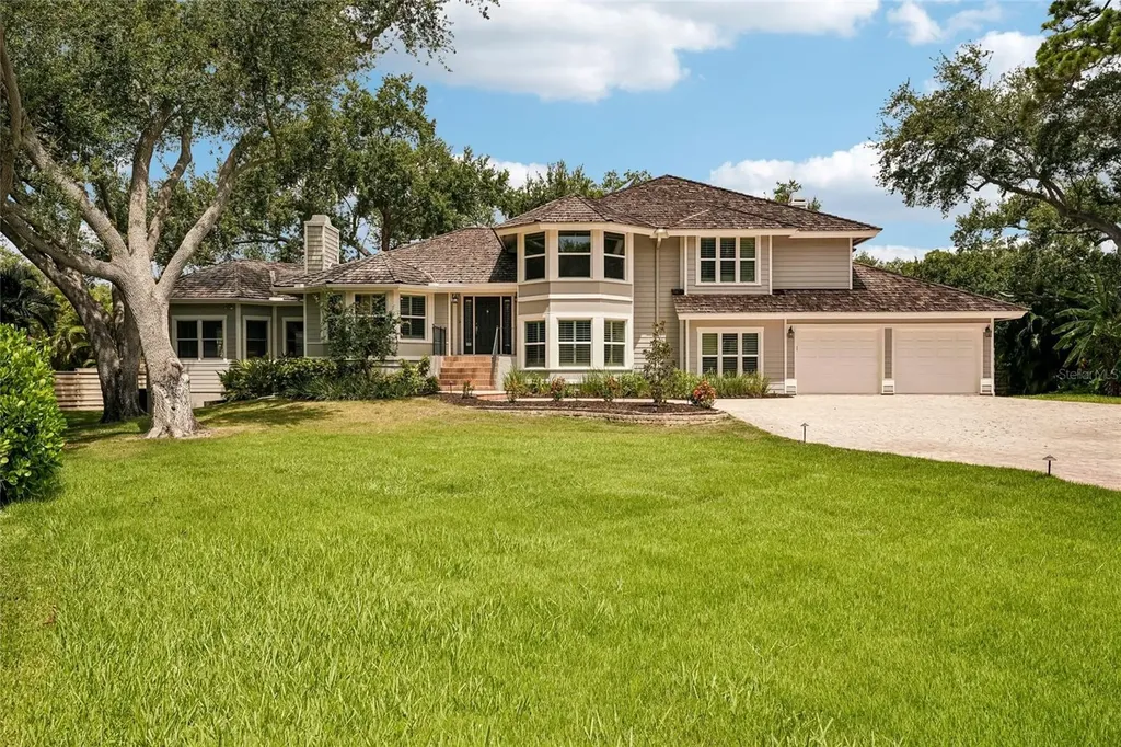 1675 Landings Lane Sarasota FL 34231