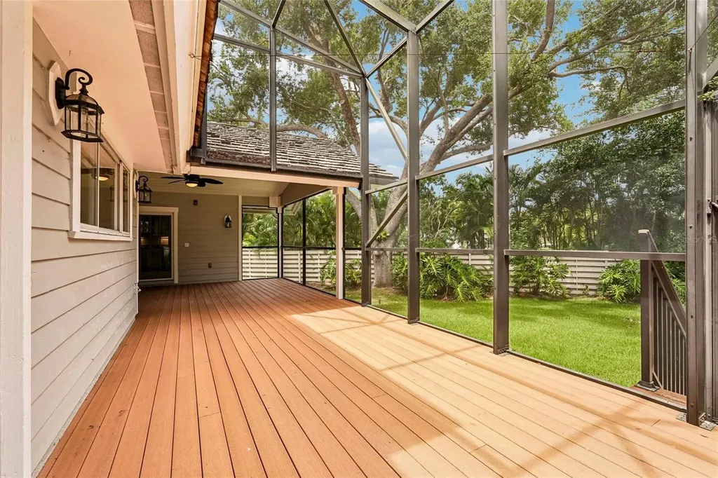 1675 Landings Lane Sarasota FL 34231