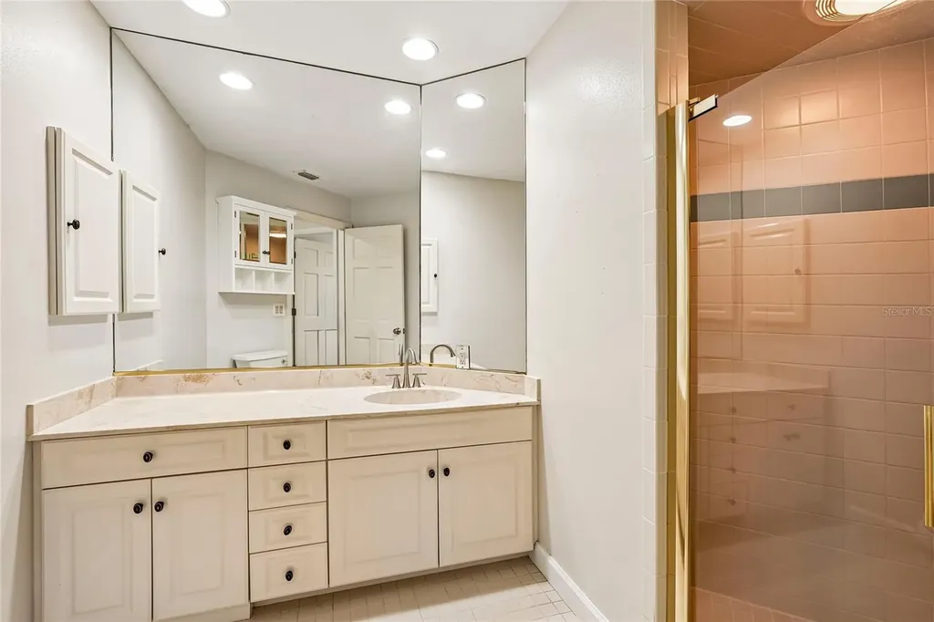 1675 Landings Lane Sarasota FL 34231