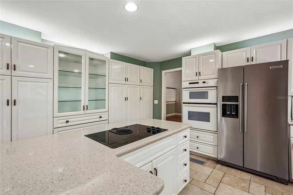 1675 Landings Lane Sarasota FL 34231