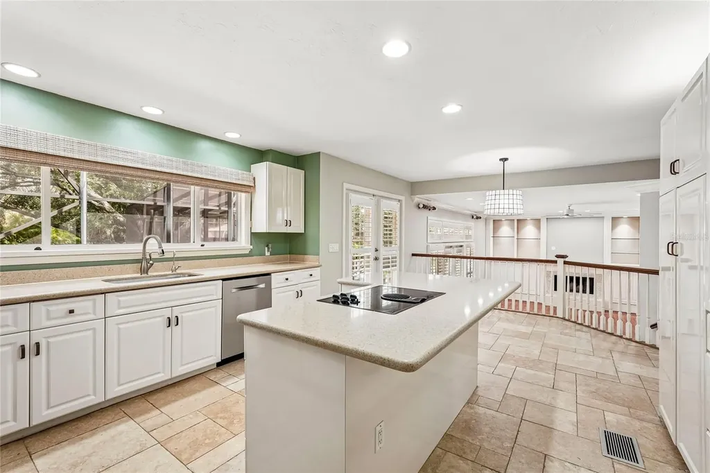 1675 Landings Lane Sarasota FL 34231