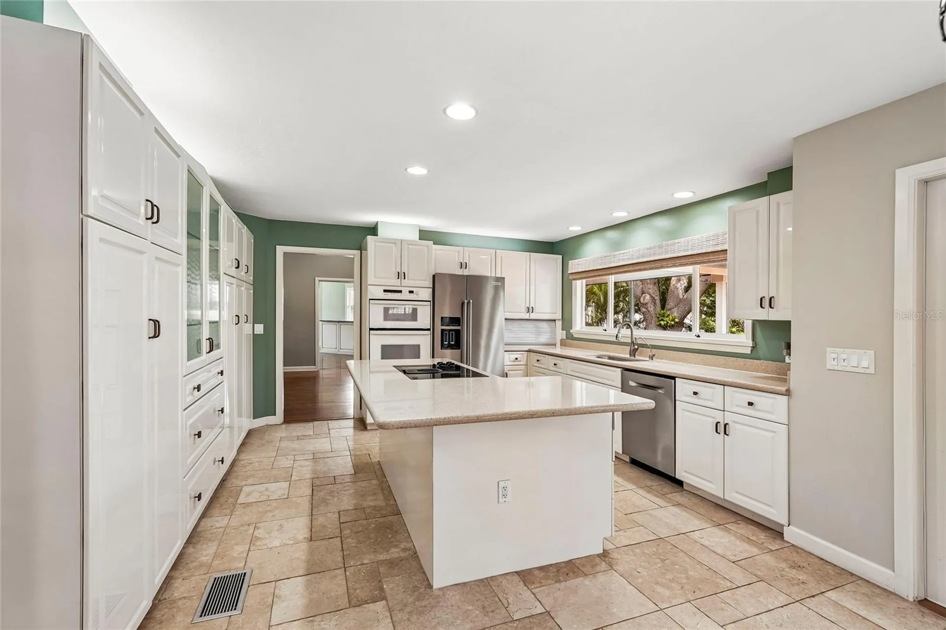 1675 Landings Lane Sarasota FL 34231