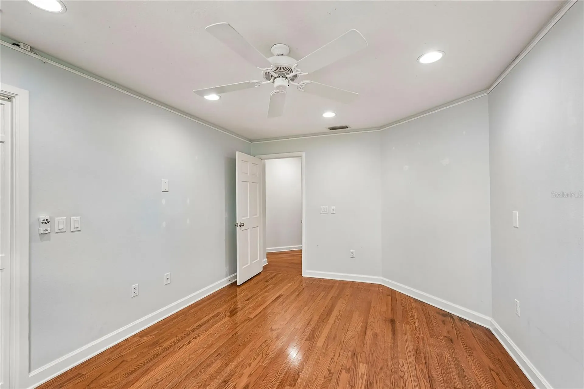 1675 Landings Lane Sarasota FL 34231