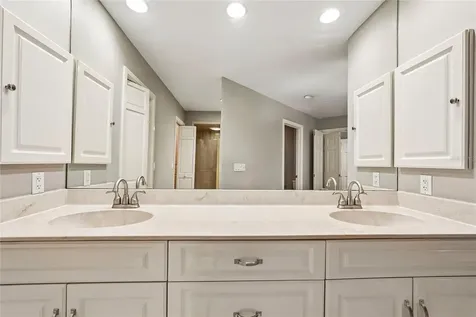 1675 Landings Lane Sarasota FL 34231