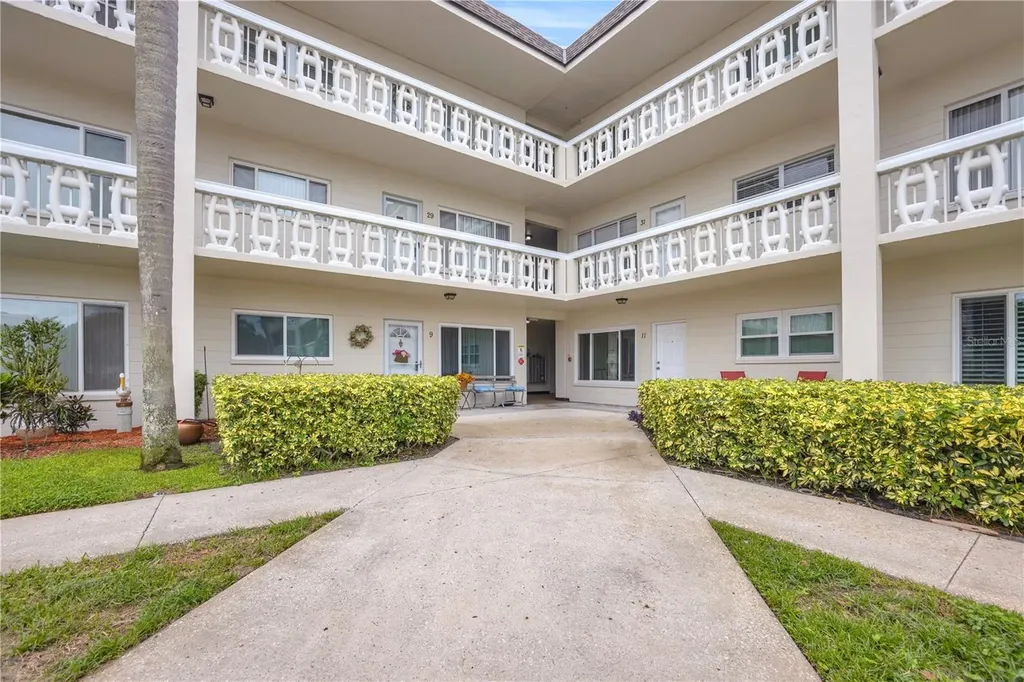 2451 Canadian Way Clearwater FL 33763