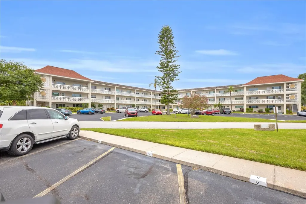 2451 Canadian Way Clearwater FL 33763