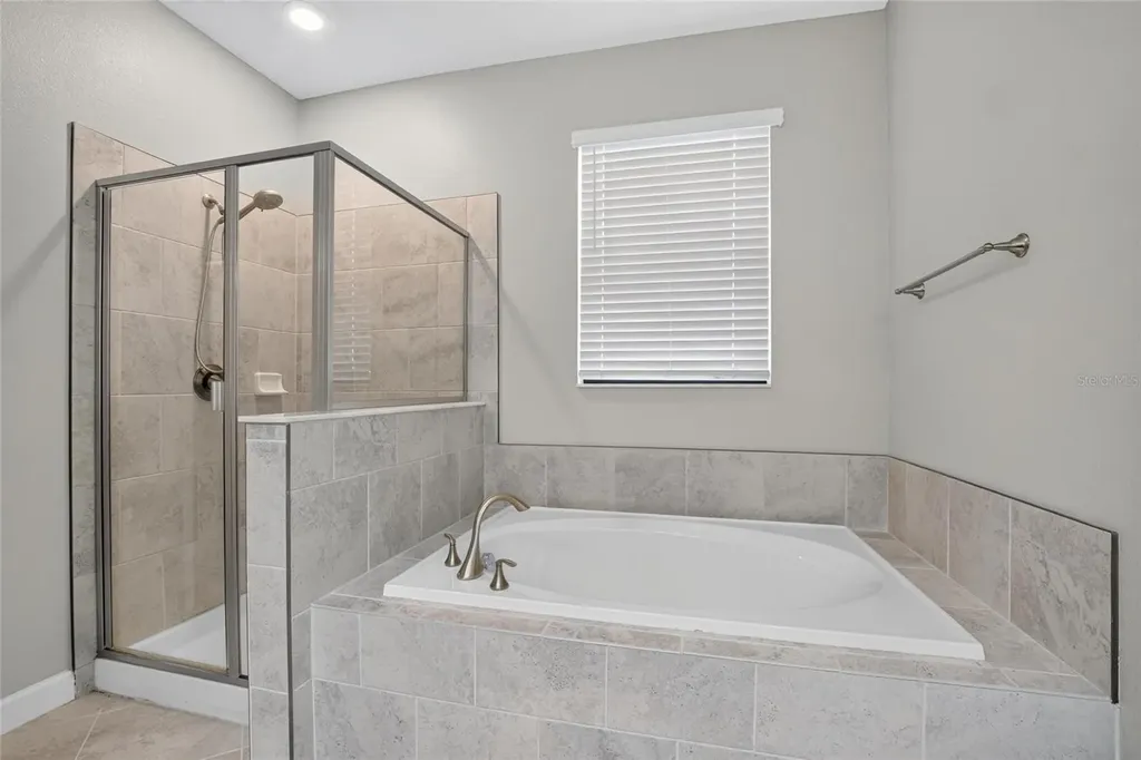 9930 Ivory Drive Ruskin FL 33573
