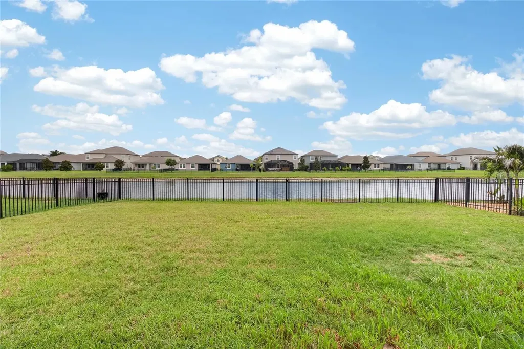 9930 Ivory Drive Ruskin FL 33573