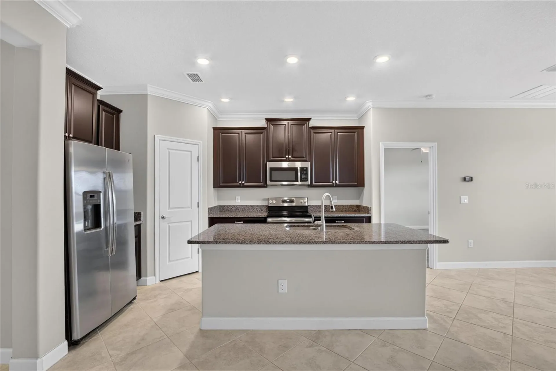 9930 Ivory Drive Ruskin FL 33573