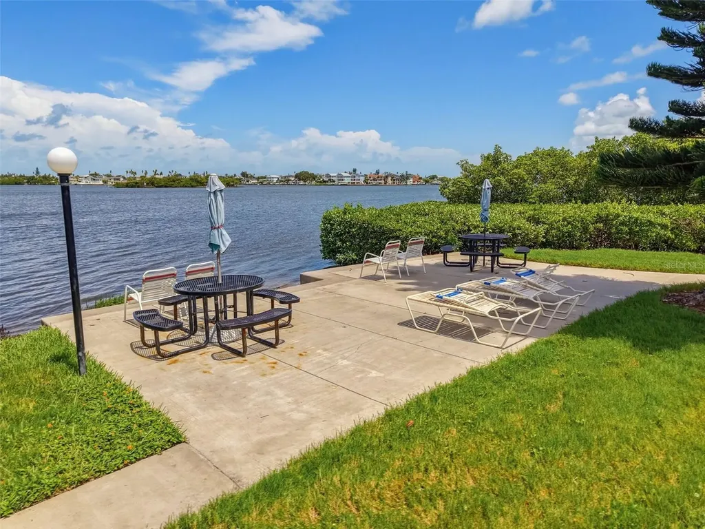 12760 Indian Rocks Road Largo FL 33774