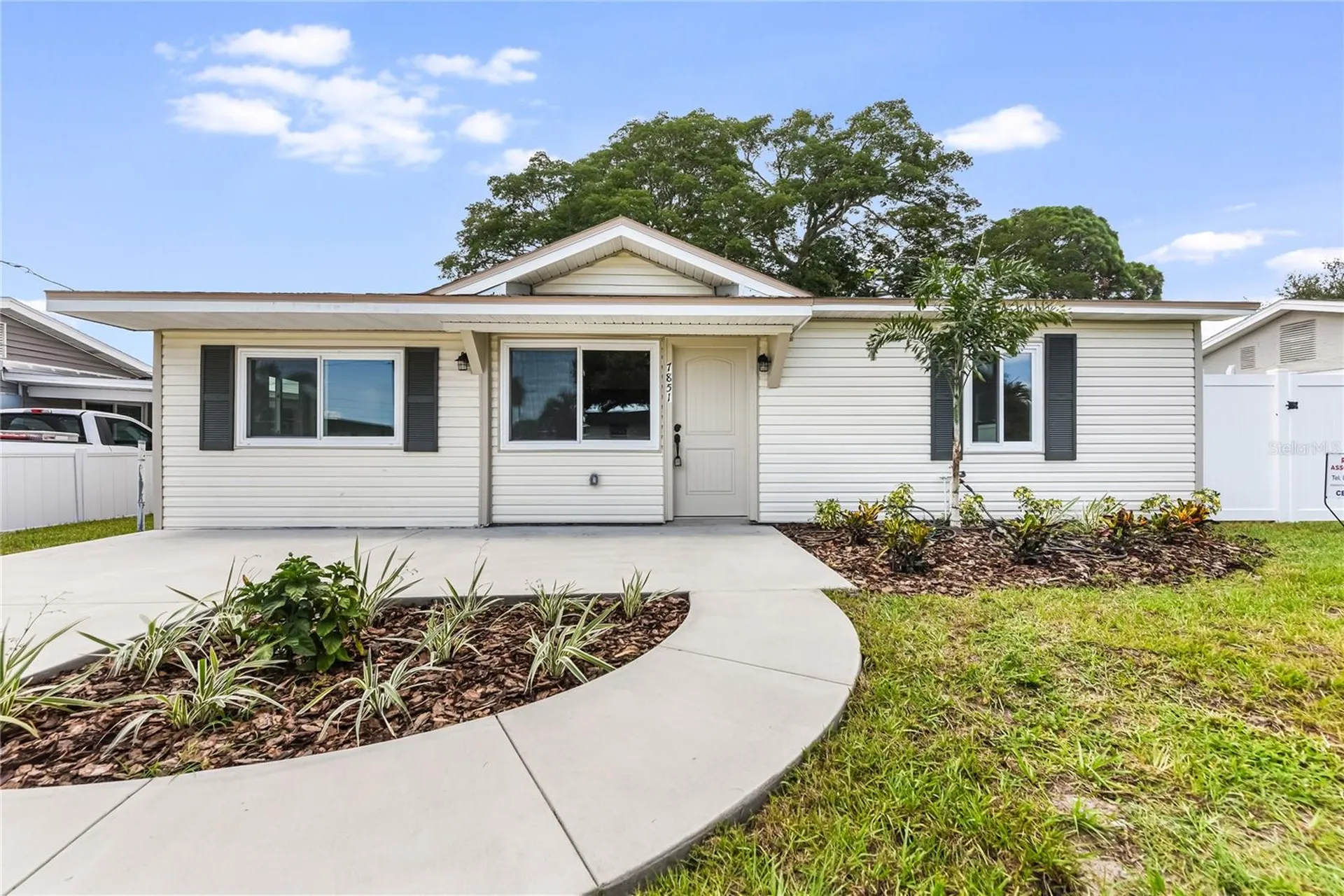 7851 40 Ave N St Petersburg FL 33709