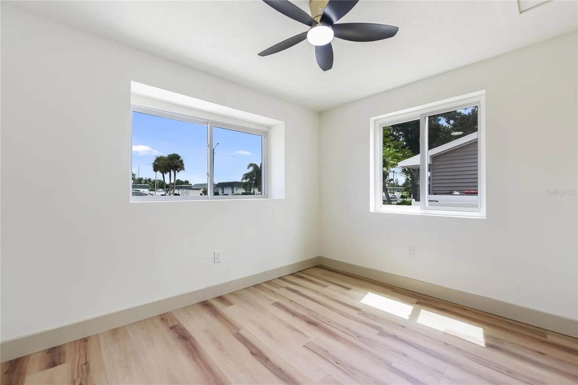 7851 40 Ave N St Petersburg FL 33709