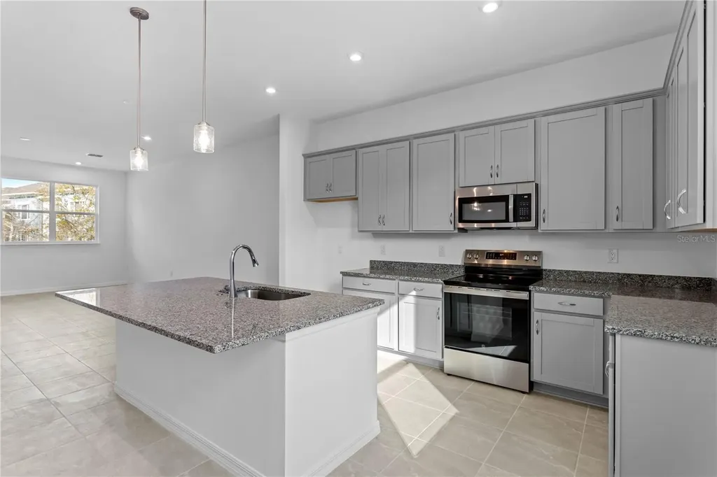 9936 Tate Lane Westchase FL 33626