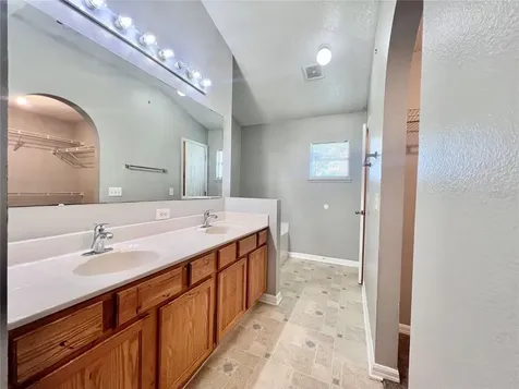 2950 Elbib Drive St Cloud FL 34772